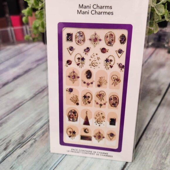Color Street Mani Charms- Galactic Glam - Picture 2 of 7